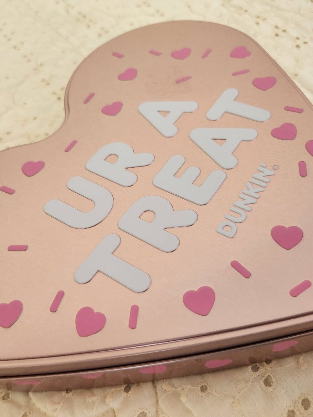 Dunkin' Donuts "Ur A Treat" Heart Shape Pink Valentine Tin Box Empty